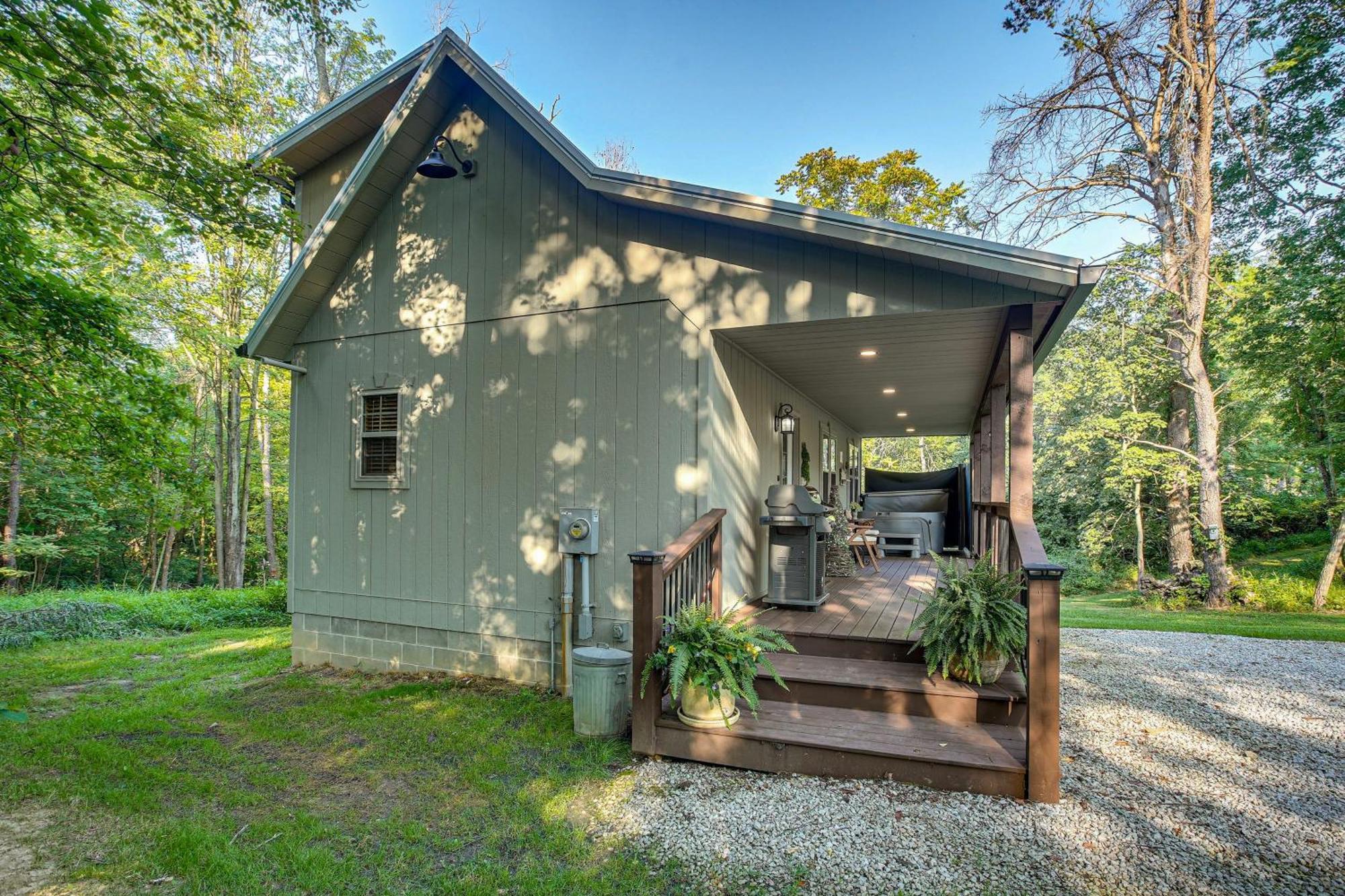 Idyllic Cabin In The Heart Of Hocking Hills Rockbridge Extérieur photo