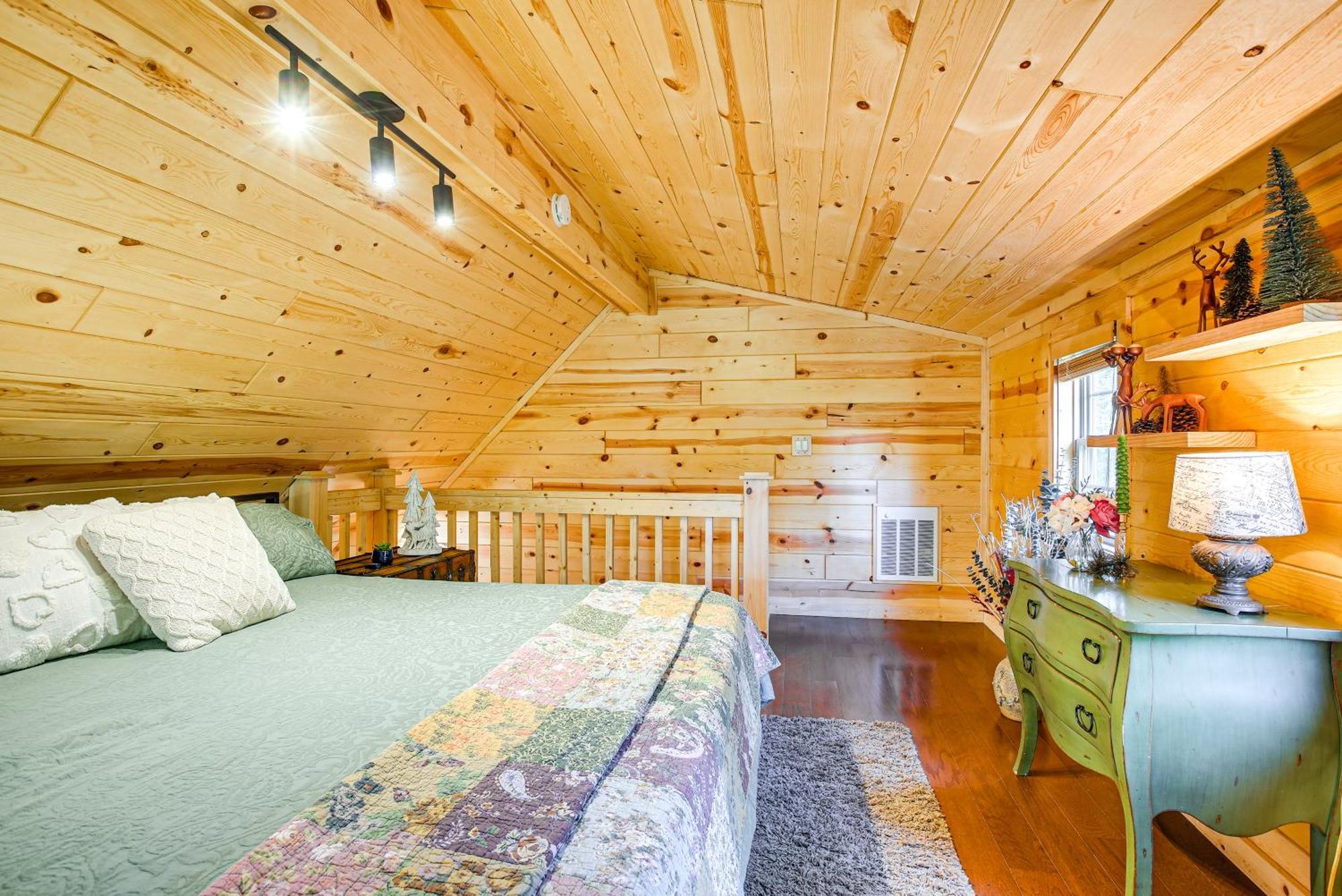 Idyllic Cabin In The Heart Of Hocking Hills Rockbridge Extérieur photo
